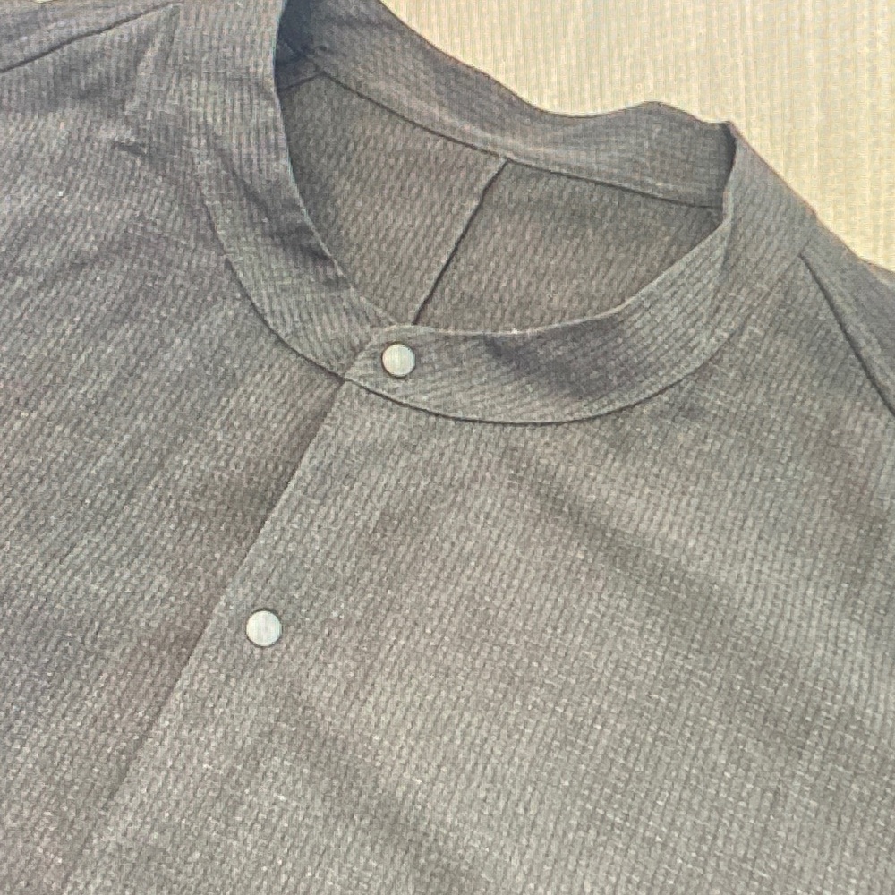 lululemon athletica Men's Charcoal Button Down Shirt